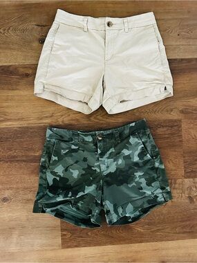 Bundle- Old Navy Women's Mid Rise Everyday Shorts - Khaki & Green Camo Size 2